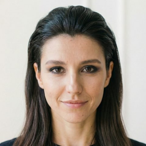 SARAH NOUR, voyance par téléphone